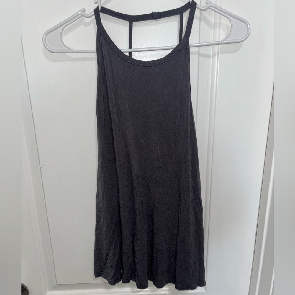 Women’s Backless Workout Tank